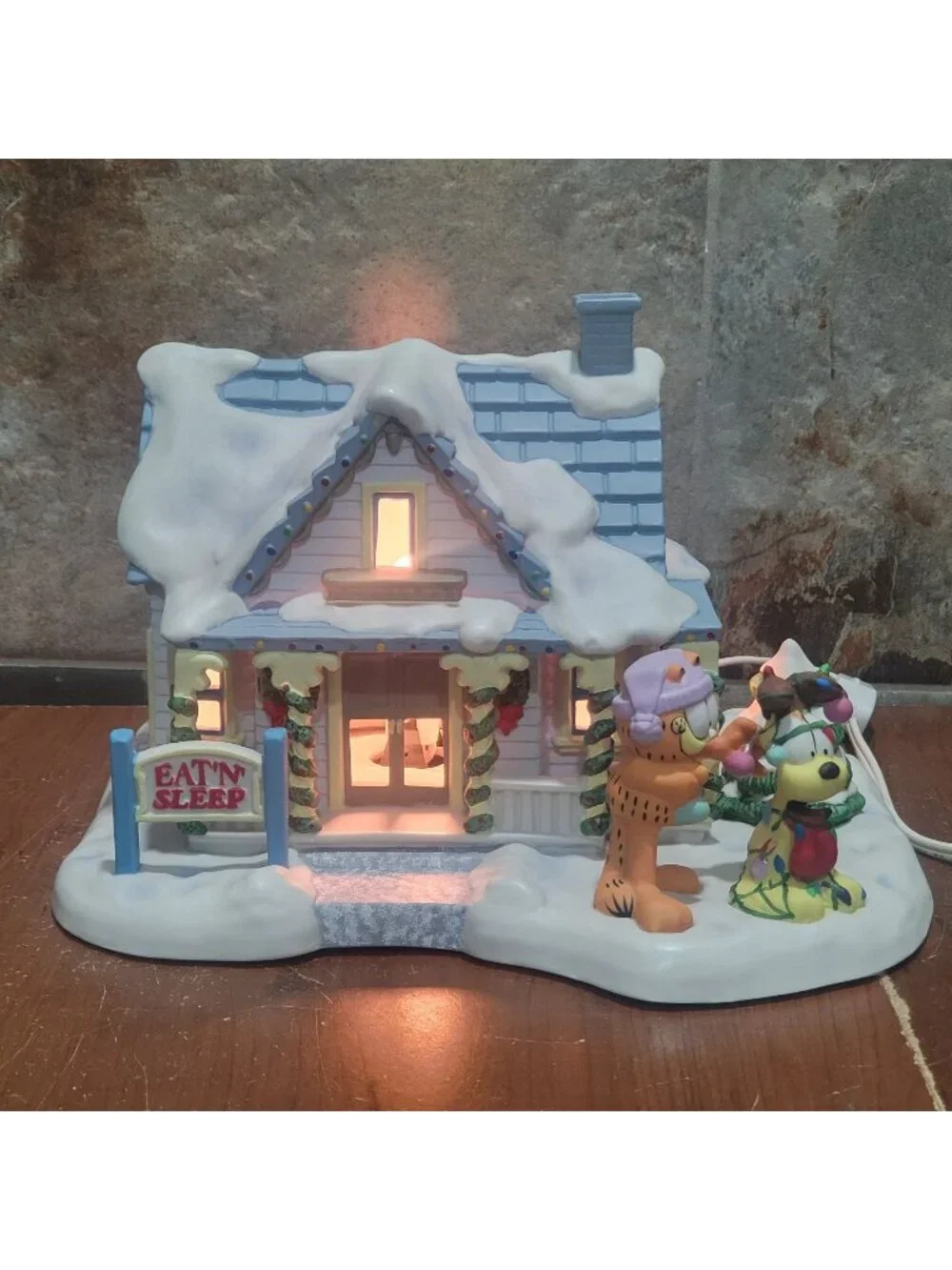Vintage Danbury Mint Garfields Christmas Village The Bed & Breakfast Jim Davis N